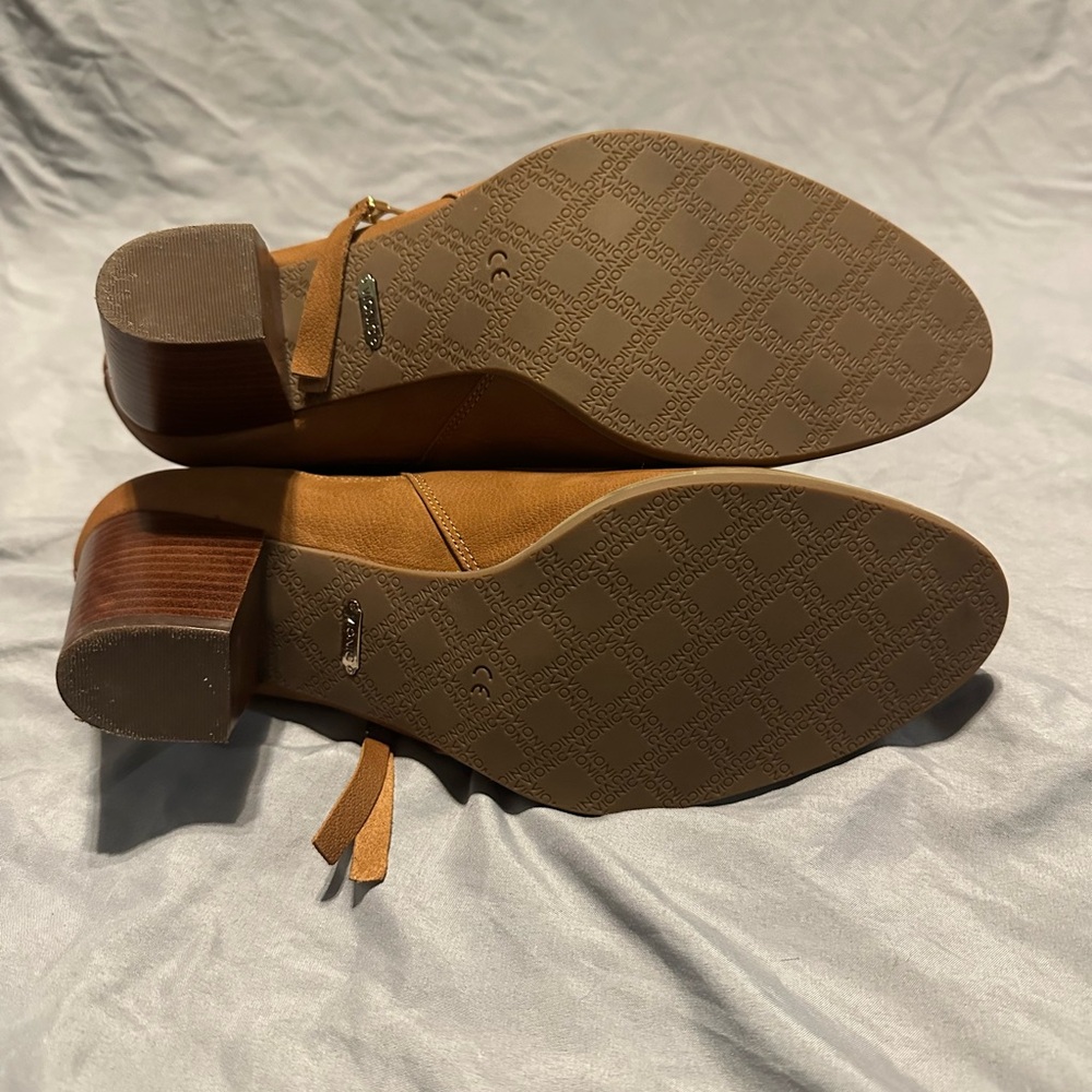 Vionic Tan Ankle Boots with Gold Zipper - Picture 6 of 10